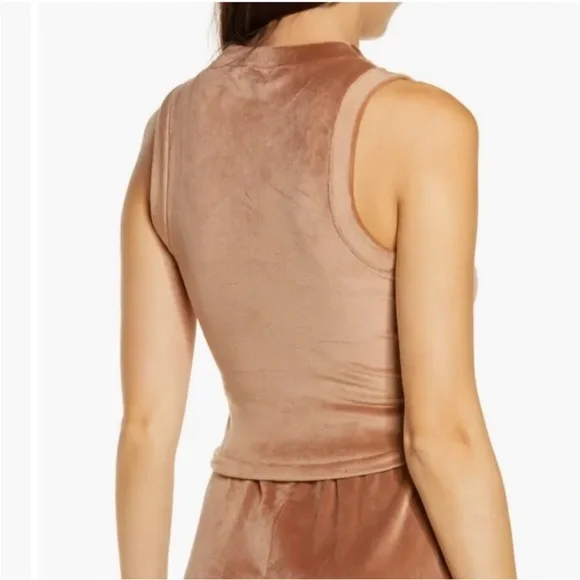 SKIMS Velour Honey Tank Top, Size Small Excellent Condition ( No Flaw ) - Picture 3 of 8